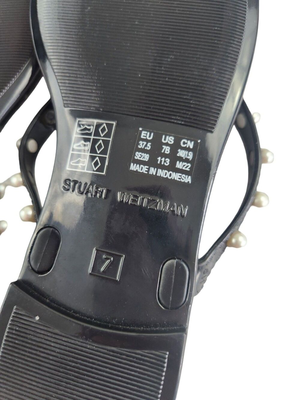 Stuart Weitzman Goldie Pearl Embellished Jelly Flip Flop Sandals Black 7B NWOB - Picture 8 of 8